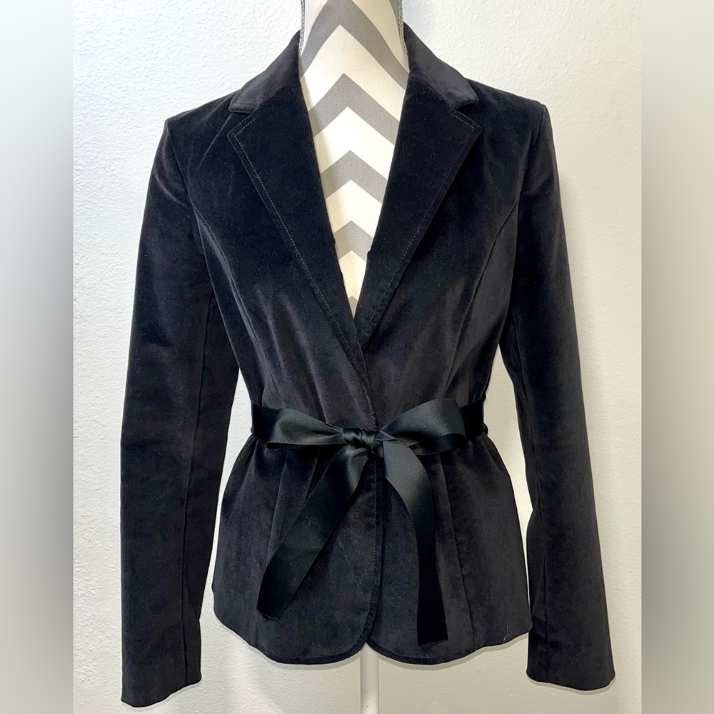 GAP Women's Black Velvet jacket with satin tie